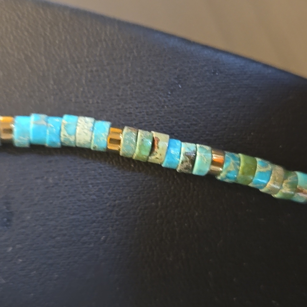 Chic Heishi Turquoise and Pearl Necklace With Gold And Matching Bracelet Set - Picture 4 of 15